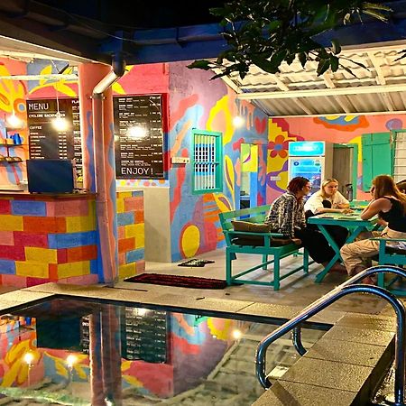 Cycling Backpacker Hostel & Cafe Unawatuna Εξωτερικό φωτογραφία